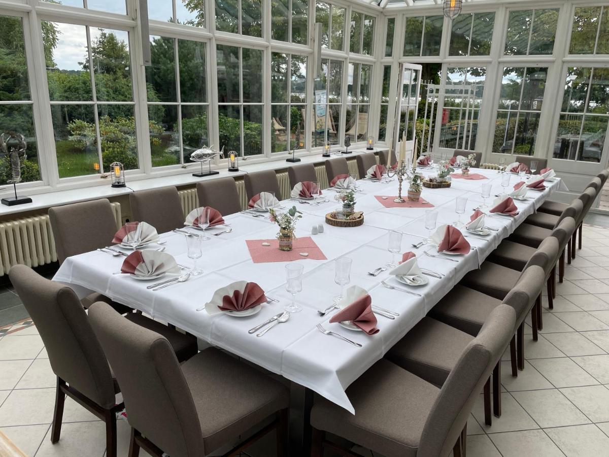 Altes Kasino Hotel Am See Neuruppin Exterior photo